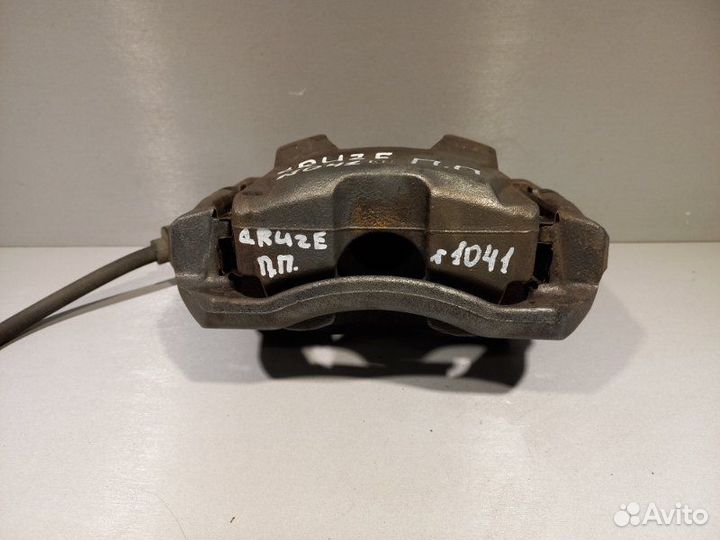 Суппорт передний правый Chevrolet Cruze хэтчбек