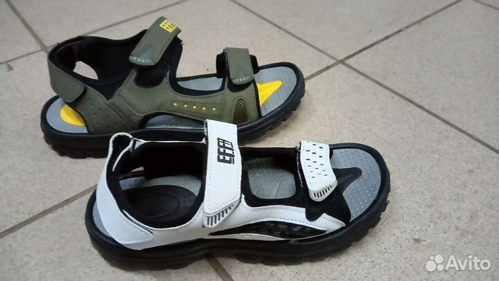 Сандалии новые