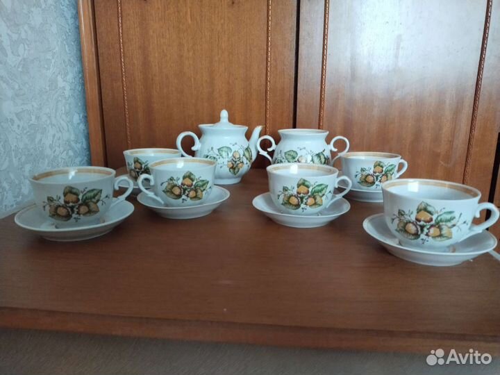 Сервиз чайный.Стеклянные крышки