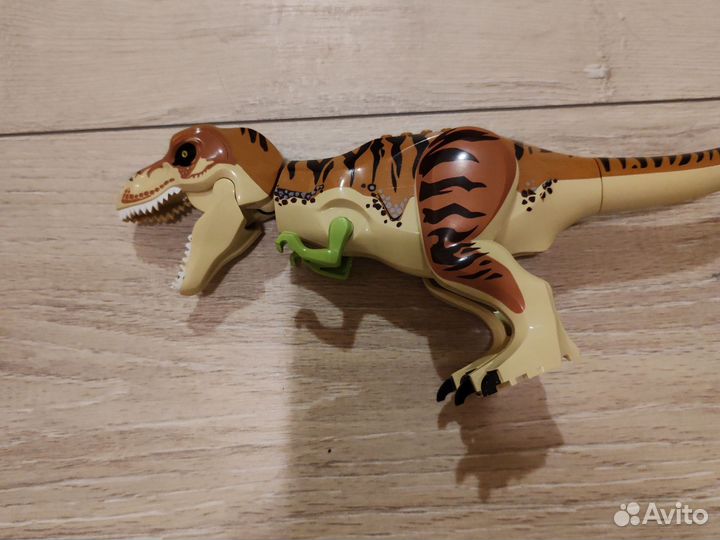 Динозавр для Миши