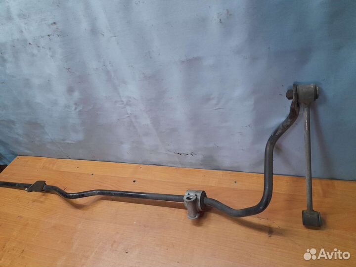 Стабилизатор задний Mercedes W211