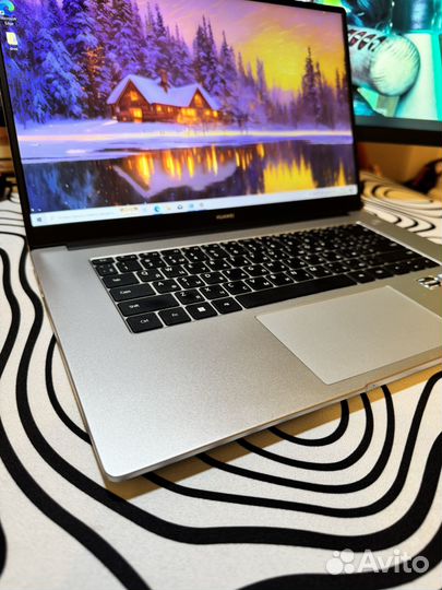 Ультрабук Huawei Ryzen 5 5500u