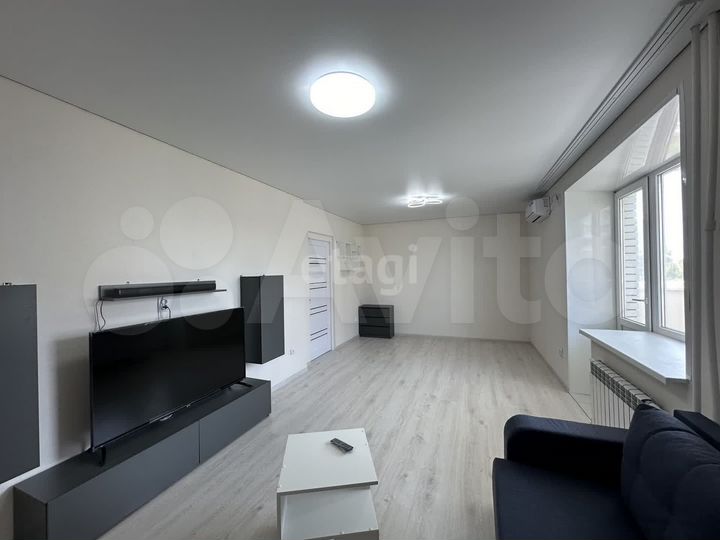 2-к. квартира, 73 м², 4/10 эт.