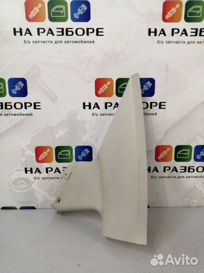 Накладка на стойку внутренняя задняя левая Mazda 3