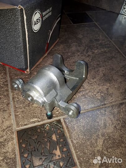 Суппорт на nissan x-Trail ABS 721152