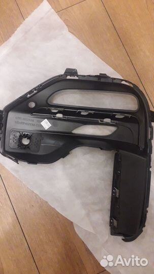 Накладка противотуманная BMW G05 X5 левая