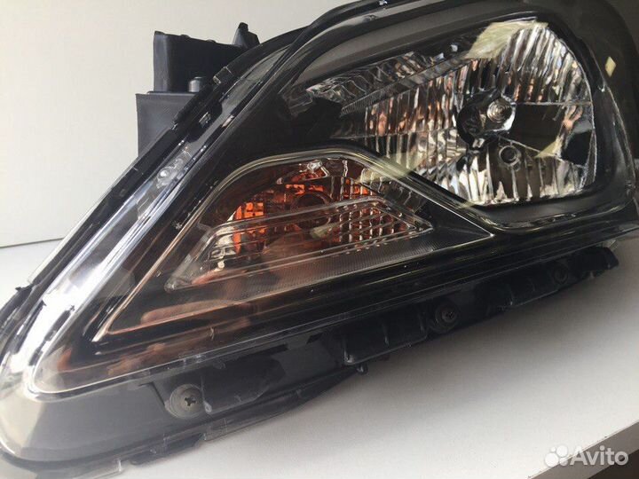 Фара передняя левая Hyundai Solaris 2014- Рест