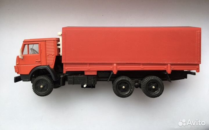 Камаз 53212 с тентом красный