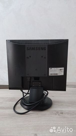 Samsung SyncMaster 710n