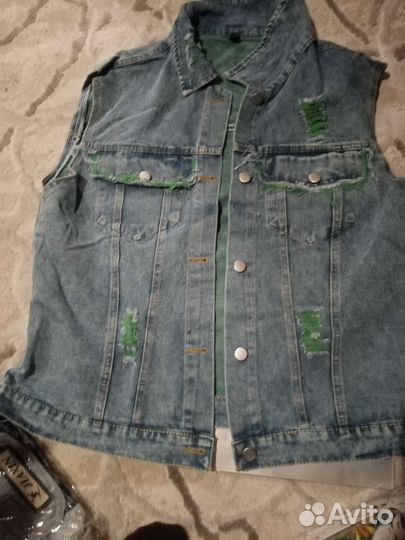 Джинсовая безрукавка