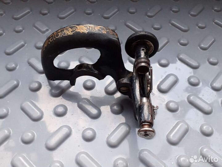 Шпулемоталка для челнока-пули верхняя