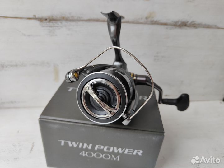 Shimano Twin Power 24 4000M