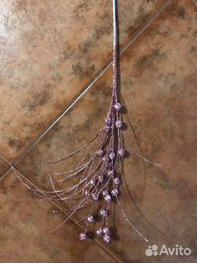 Новогодний декор ветки в блестках