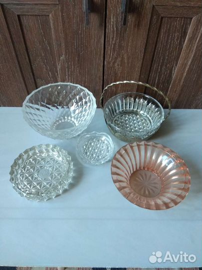 Конфетница, салатницы, пепельницы