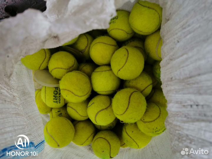 Теннисные мячи