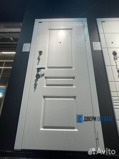 Дверь входная металлическая белая в наличии