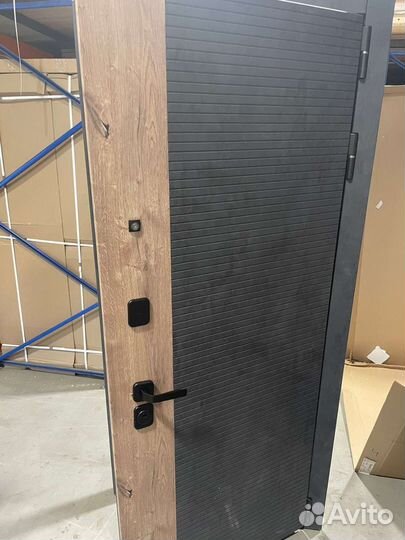 Дверь входная квартирная