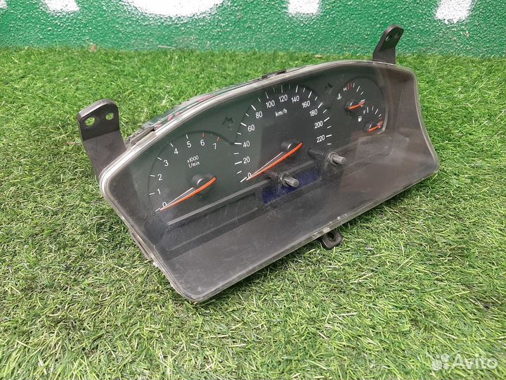 Панель приборов на Vortex Estina 1