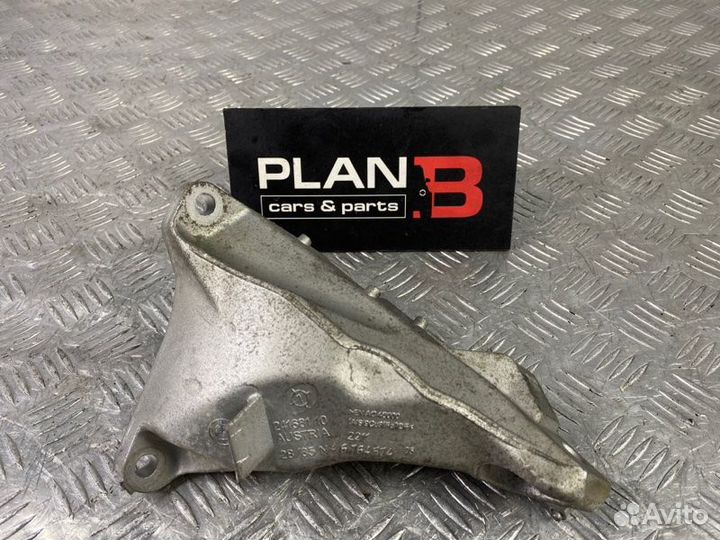 Кронштейн двигателя правый Bmw N46B20B