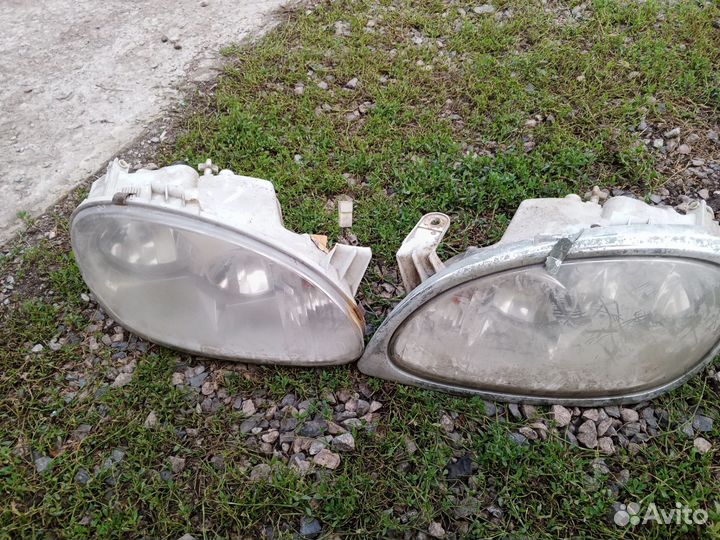 Фары газ 31105