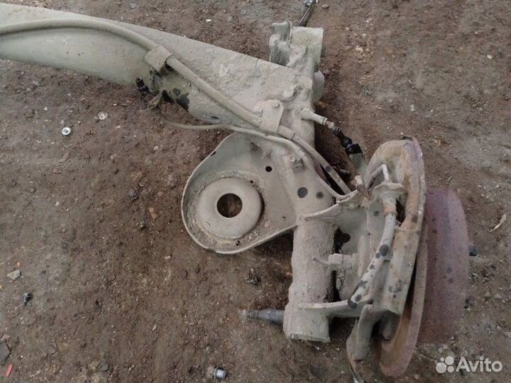 Балка задняя/подрамник Toyota Alphard