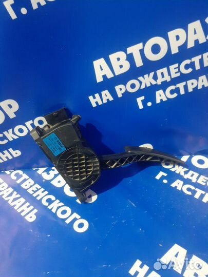 Педаль газа Ваз Лада Калина седан 11183 2012