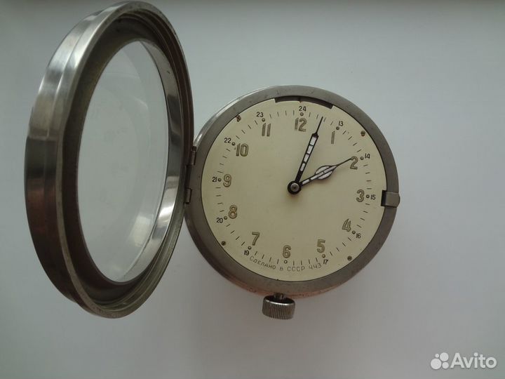 Часы корабельные