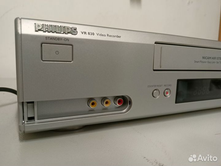 Видеомагнитофон Philips VR830/58