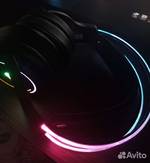 Игровые наушники с подсветкой