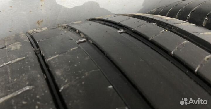 Pirelli P Zero PZ4 285/40 R21 109Y