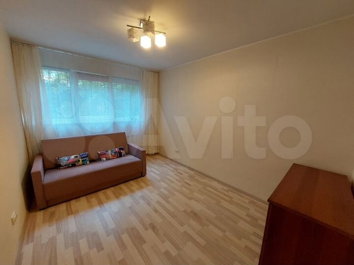 2-к. квартира, 46 м², 1/9 эт.