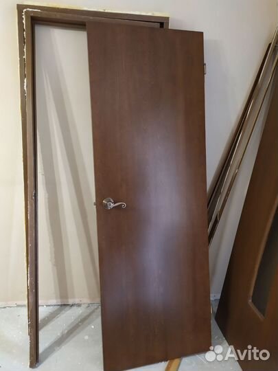Дверь межкомнатная и в ванную б/у