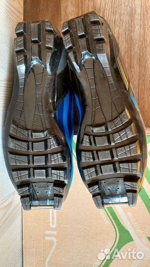 Продам ботинки лыжные