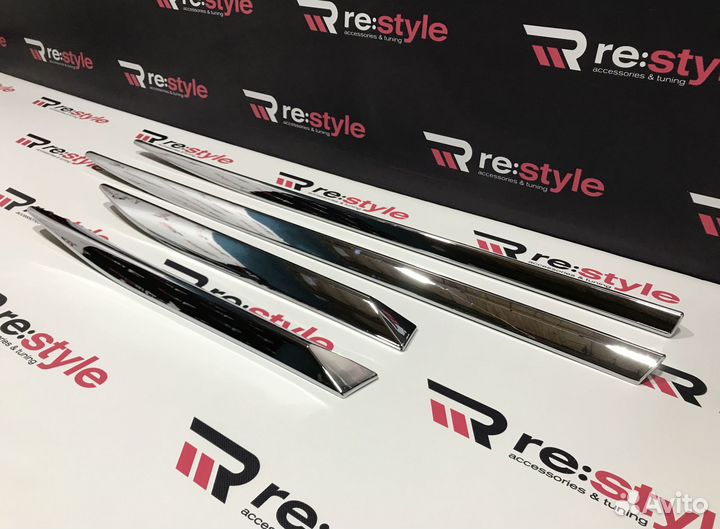 Молдинги дверей Lexus LX570 c 2016 U663