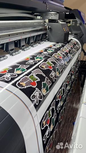 Печать наклеек, этикеток с плоттерной резкой