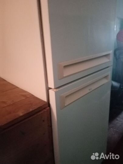 Холодильник стинол бу в хорошем состоянии