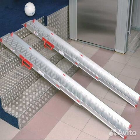 Пандус (рампа) для инвалидной коляски