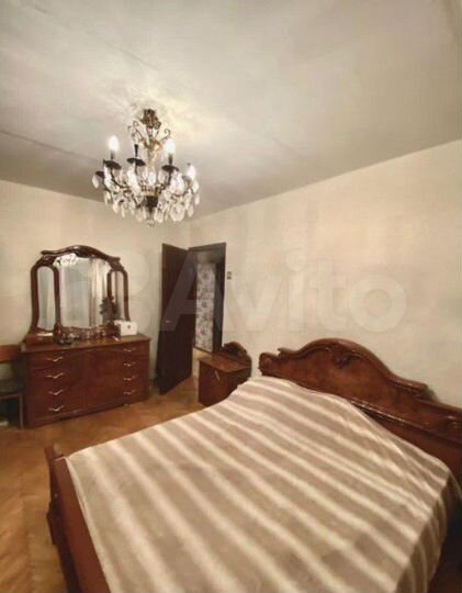 Комната 18 м² в 2-к., 14/14 эт.