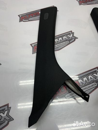 Обшивка передней стойки Mercedes GLC X253 2017