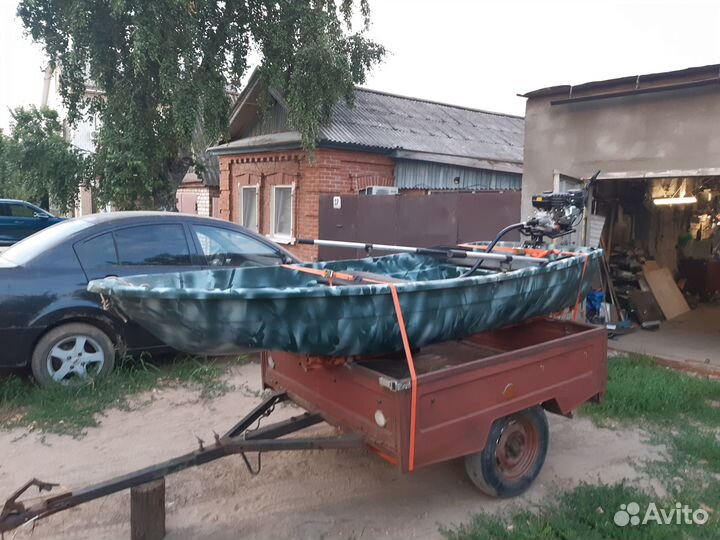 Лодка с мотором