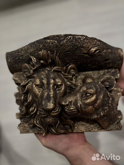 Продам барельеф новый