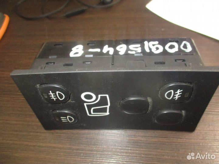 Панель управления дополнительным светом Scania 190