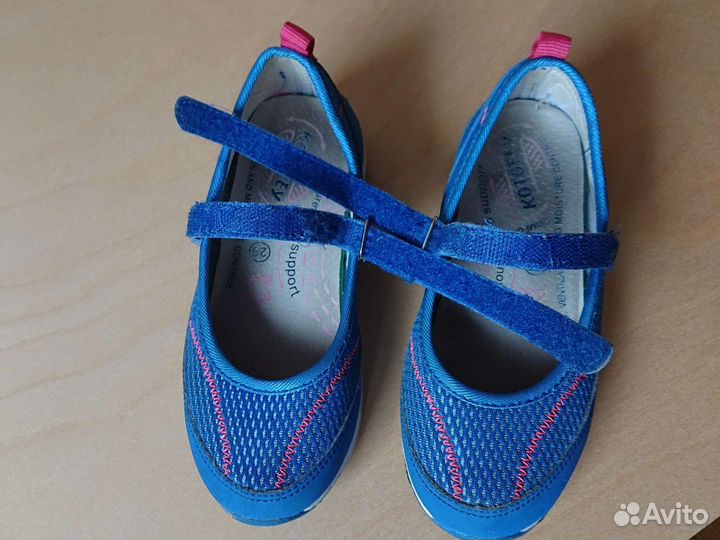 Детские спортивные туфли для девочек