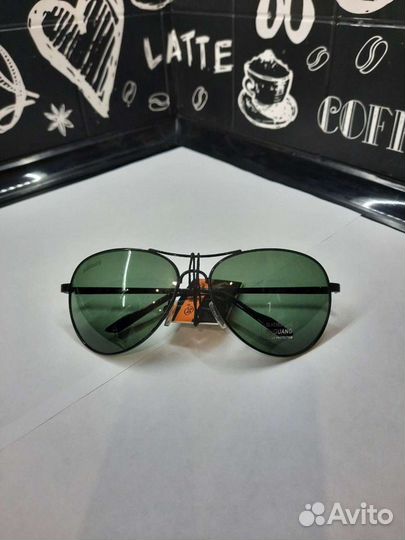 Новые очки (солнцезащитные)