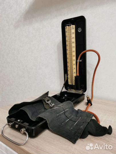 Сфингмоманометр ртутный