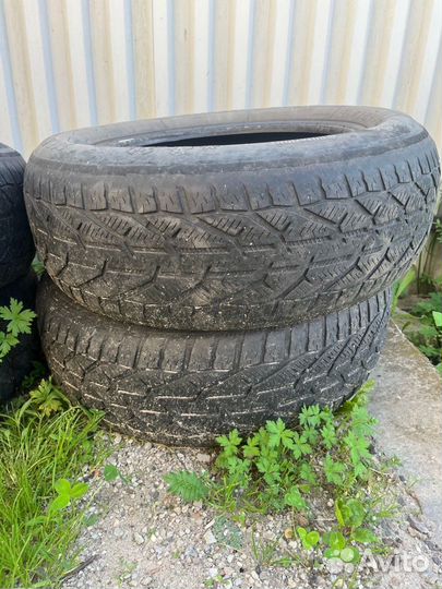 Tigar Winter 215/60 R16