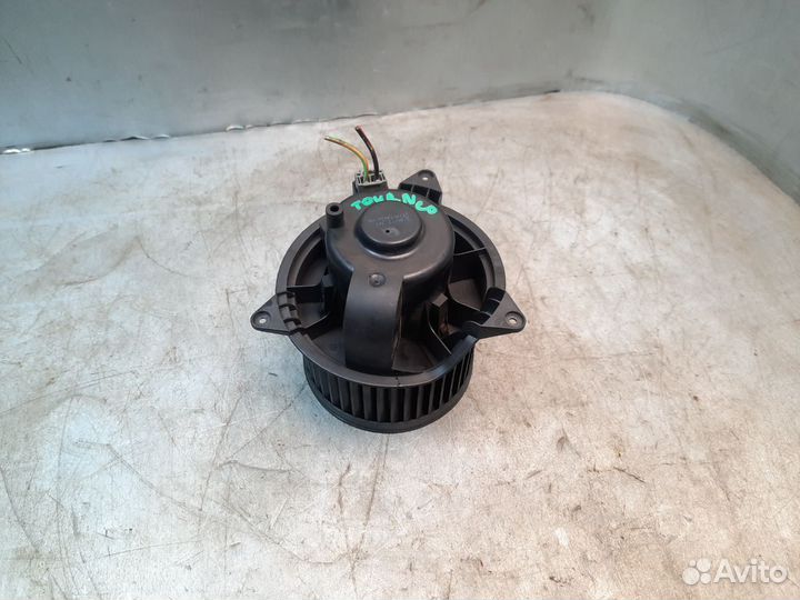 Ford Connect 02-13 моторчик отопителя печки