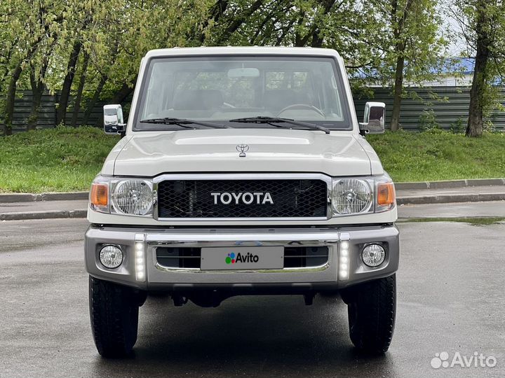 Toyota Land Cruiser 4.0 МТ, 2021, 30 км