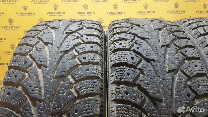 Hankook Winter I'Pike 215/60 R16 95T