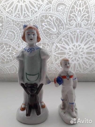 Фарфоровые статуэтки